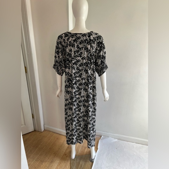 Arket  Kaftan Maxi Dress V-neck Size EU 38 US 8 Floral Black White Short Sleeve - Picture 5 of 10
